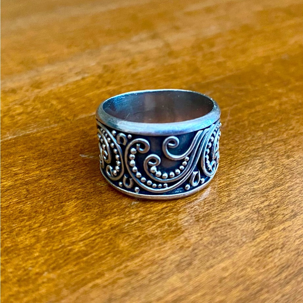 Suarti Balinese Intricate Handmade Sterling Silver Band Ring Size 8